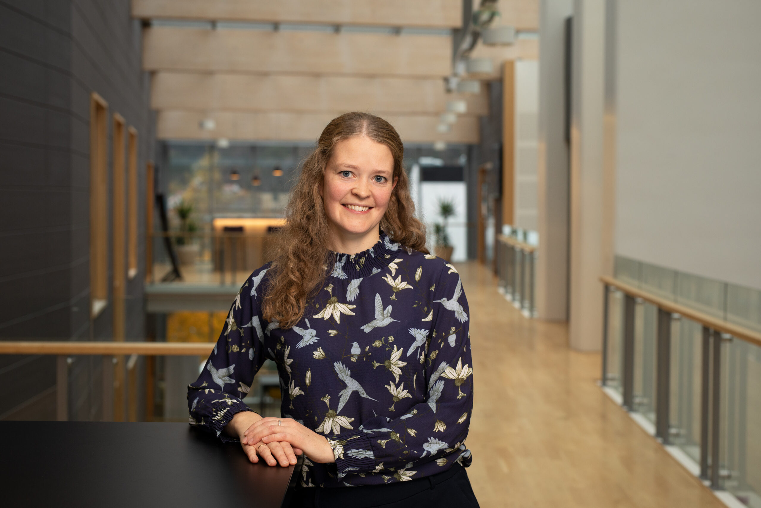 Pressebilde av seinorrådgiver i avdeling for frivillighetstøtte, Marianne Alværen Torset